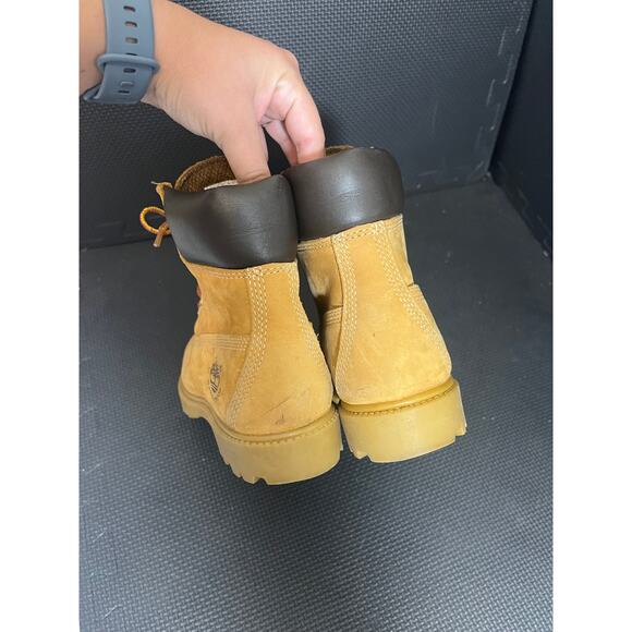 Timberland 6 Inch Waterproof Boots Wheat Nubuck Leather Shoes Womens Size 7.5 - Picture 6 of 8